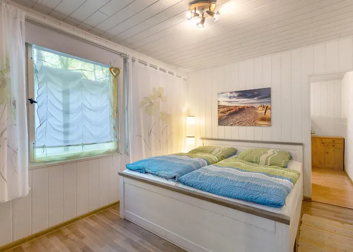 假日公园 Ferienbungalow 1 In *